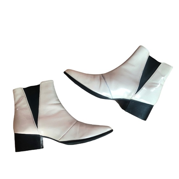 Nude patent chelsea boots - Picture 1 of 4